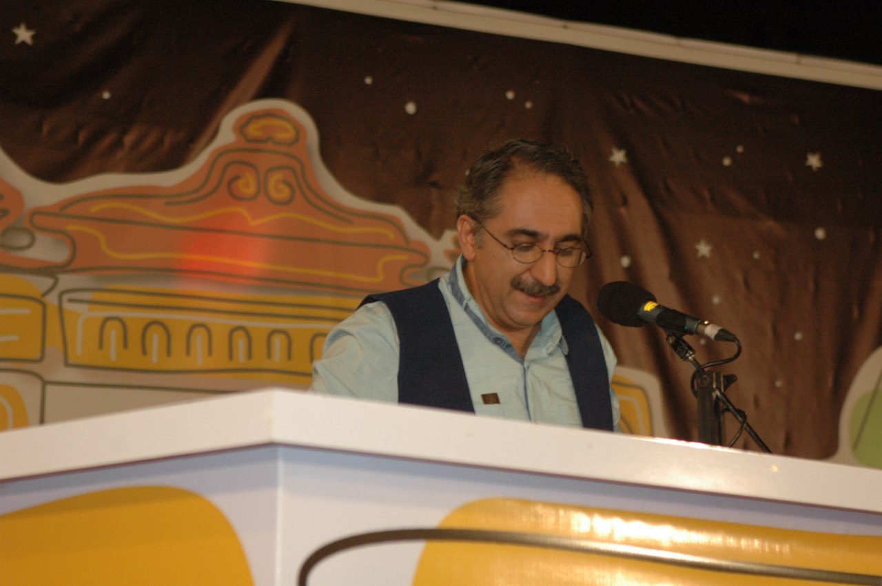 حضور شاعران طنزپرداز با لهجه‌های مختلف در برنامه نوروزی «قندپهلو»