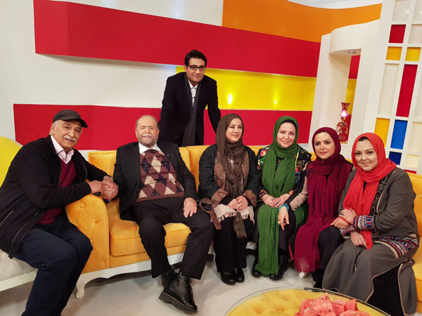 قدردانی معاون سیما از هنرمند پیشکسوت روی آنتن