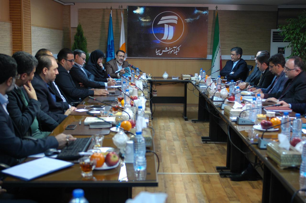 <p><strong><span style="font-family: BYekan; font-size: 12pt;">مدیر شبکه هفت سیما:</span></strong></p>