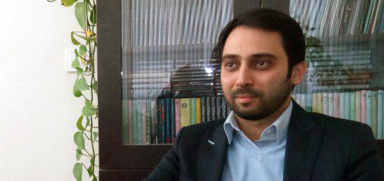 <p><strong><span style="font-family: BYekan; font-size: 12pt;">تلاش برای گذر از حالت تخته سیاهی</span></strong></p>