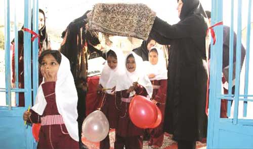 <p><strong><span style="font-size: 12pt; font-family: BYekan;">بنیانگذارمدرسه مهربانی پارس مهمان «همیشه خونه» می شود</span></strong></p>