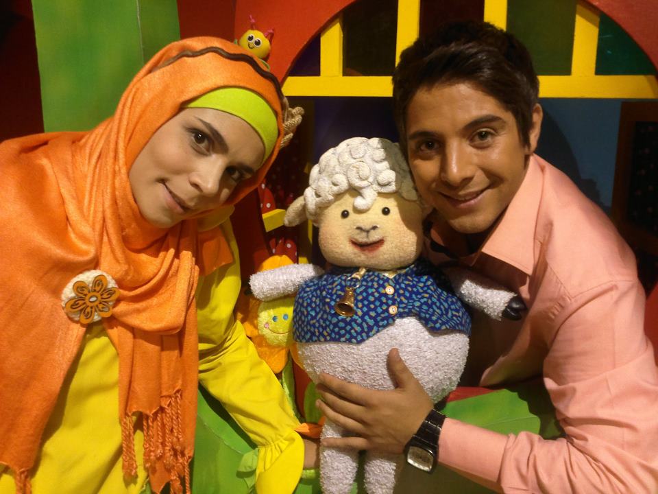 <p><strong><span style="font-family: BYekan; font-size: 12pt;">کلاس اولی ها موضوع امشب «همیشه خونه»</span></strong></p>